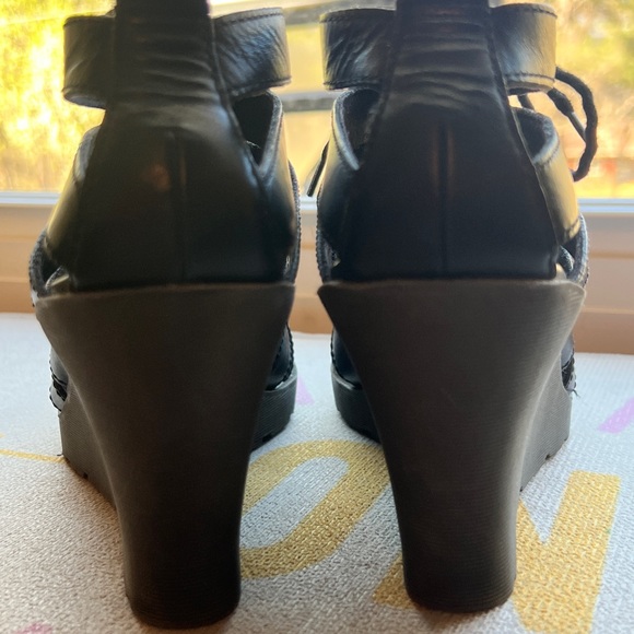 Dr. Martens lace up black wedges Docs size 7 - Picture 8 of 8
